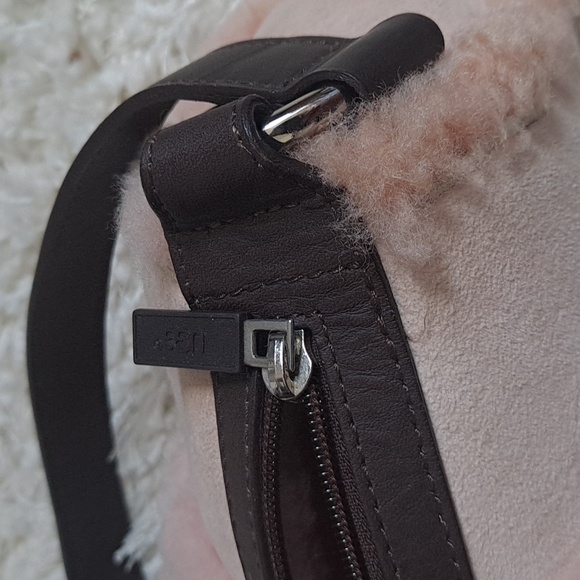 Ugg Pink baguette purse Vintage Shearling purse with Dusty - Picture 6 of 11